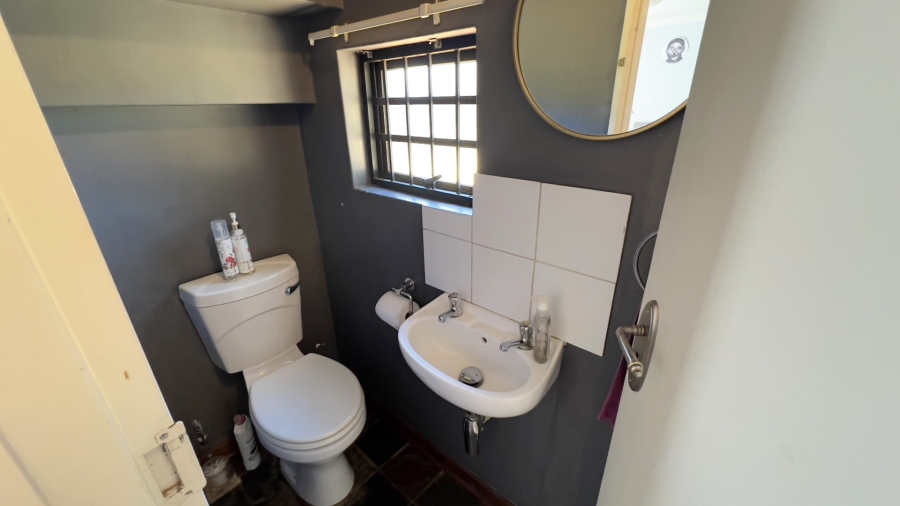 3 Bedroom Property for Sale in Langenhovenpark Free State